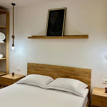 Bohemian Apt, Beachfront & Family Friendly - By Beta Premium * Golem (Tirana)