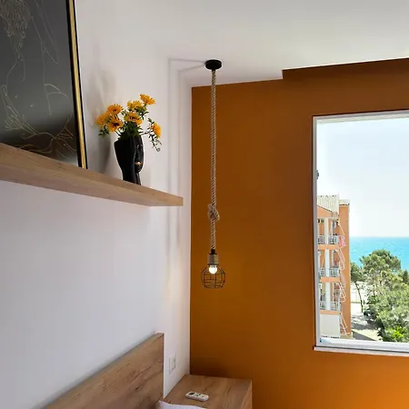 Bohemian Apt, Beachfront & Family Friendly - By Beta Premium