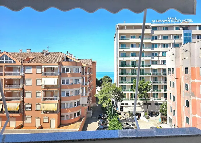 Bohemian Apt, Beachfront & Family Friendly - By Beta Premium Lejlighed Golem (Tirana)