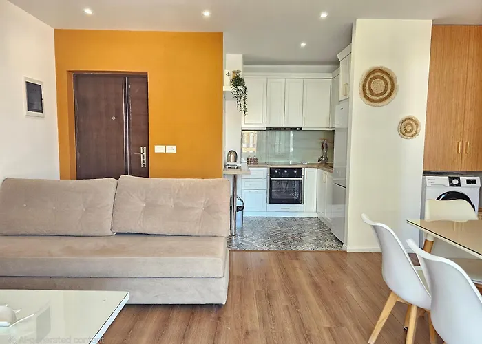 Bohemian Apt, Beachfront & Family Friendly - By Beta Premium Lejlighed