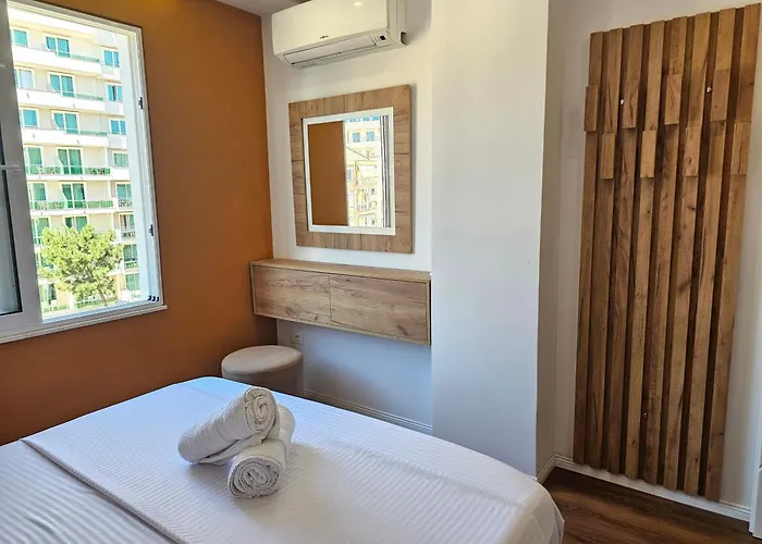 Bohemian Apt, Beachfront & Family Friendly - By Beta Premium Lejlighed Golem (Tirana)
