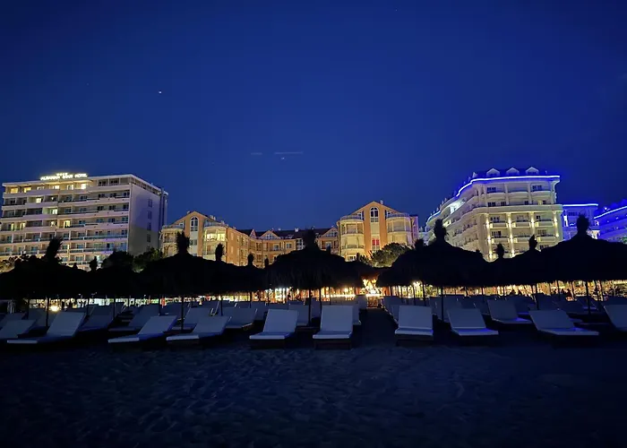 Lejlighed Bohemian Apt, Beachfront & Family Friendly - By Beta Premium Golem (Tirana)